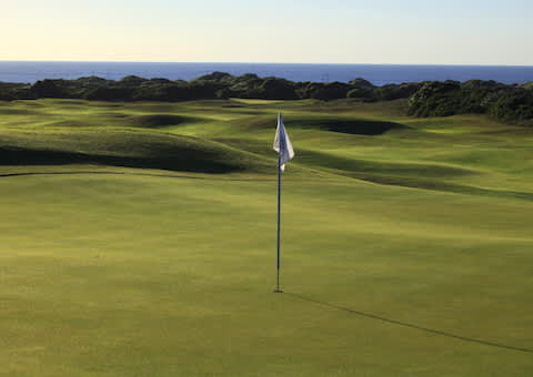 Humewood Golf Club:  A FLOOK of a Special at a Genuine Seaside Links in the heart of the Friendly City of PE - 4-BALL for only R1 399!