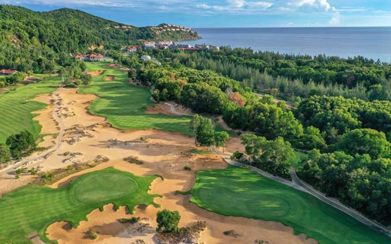 Central Vietnam Golf & Cultural Journey: 11 Nights (12 Days) + Golf on 4 courses & more from R76 299 pp sharing