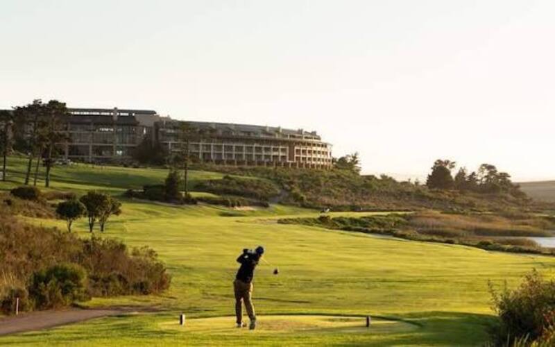 Arabella Hotel, Golf & Spa Stay & Play Special: 1 Night in Luxury for 2 PLUS 2-Ball + Cart + Breakfast for only R4 899!