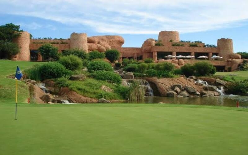Sun City Vacation Club: 4 Night Stay for 4 in 2 Bedroom Unit + 4-Ball at Lost City CC + 4-Ball at Gary Player GC