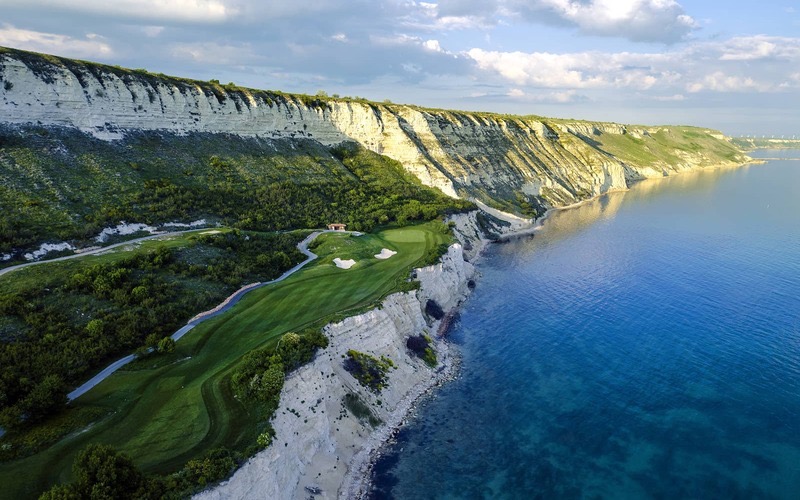 Thracian Cliffs Golf & Beach Resort, Bulgaria: 7 Nights + Breakfasts  + 3 rounds of Golf on this unbelievable Gary Player Design from Only R16 469 pp sharing