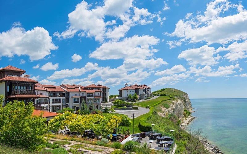 Thracian Cliffs Golf & Beach Resort, Bulgaria: 7 Nights + Breakfasts  + 3 rounds of Golf on this unbelievable Gary Player Design from Only R16 469 pp sharing