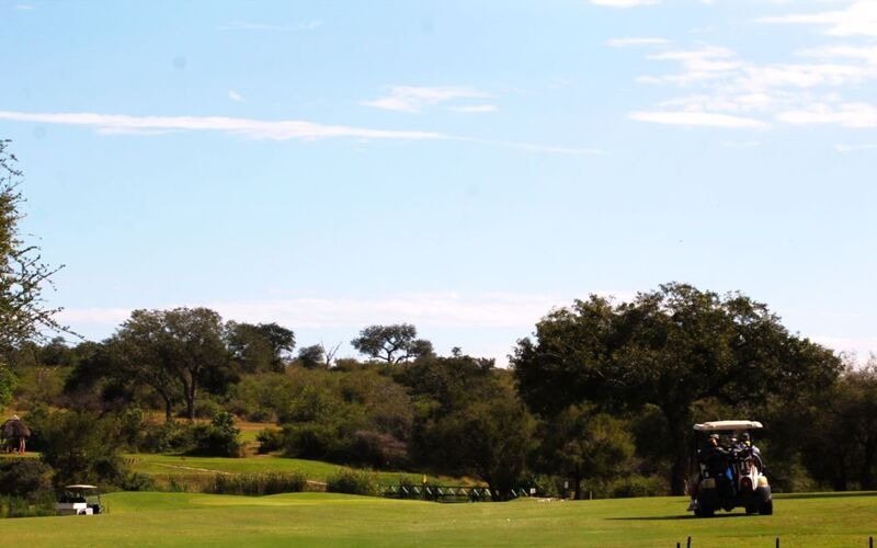 Grace of Africa 5* Lodge Golf & Big 5 Safari Escape: 7 Nights + Golf on TWO Courses (Kambaku & Skukuza) + Wine Tasting + Full-board 