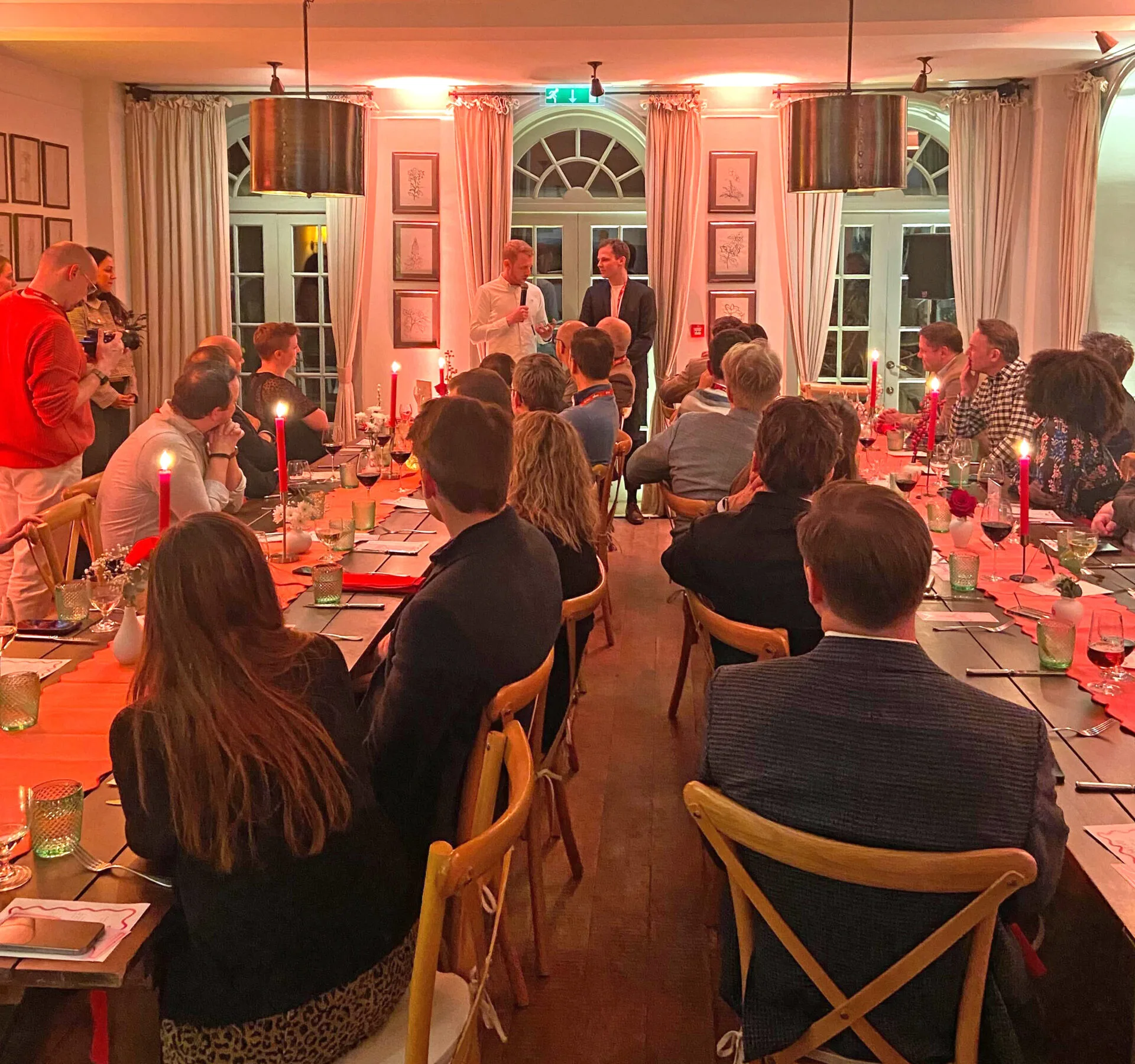 dinner_event, elegant_interaction