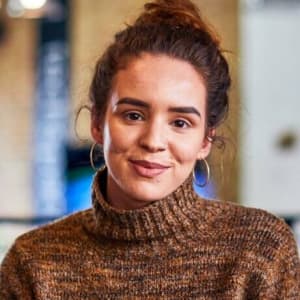 Winning over Gen Z: L&D strategies that resonate across generations - Alyx Gillham