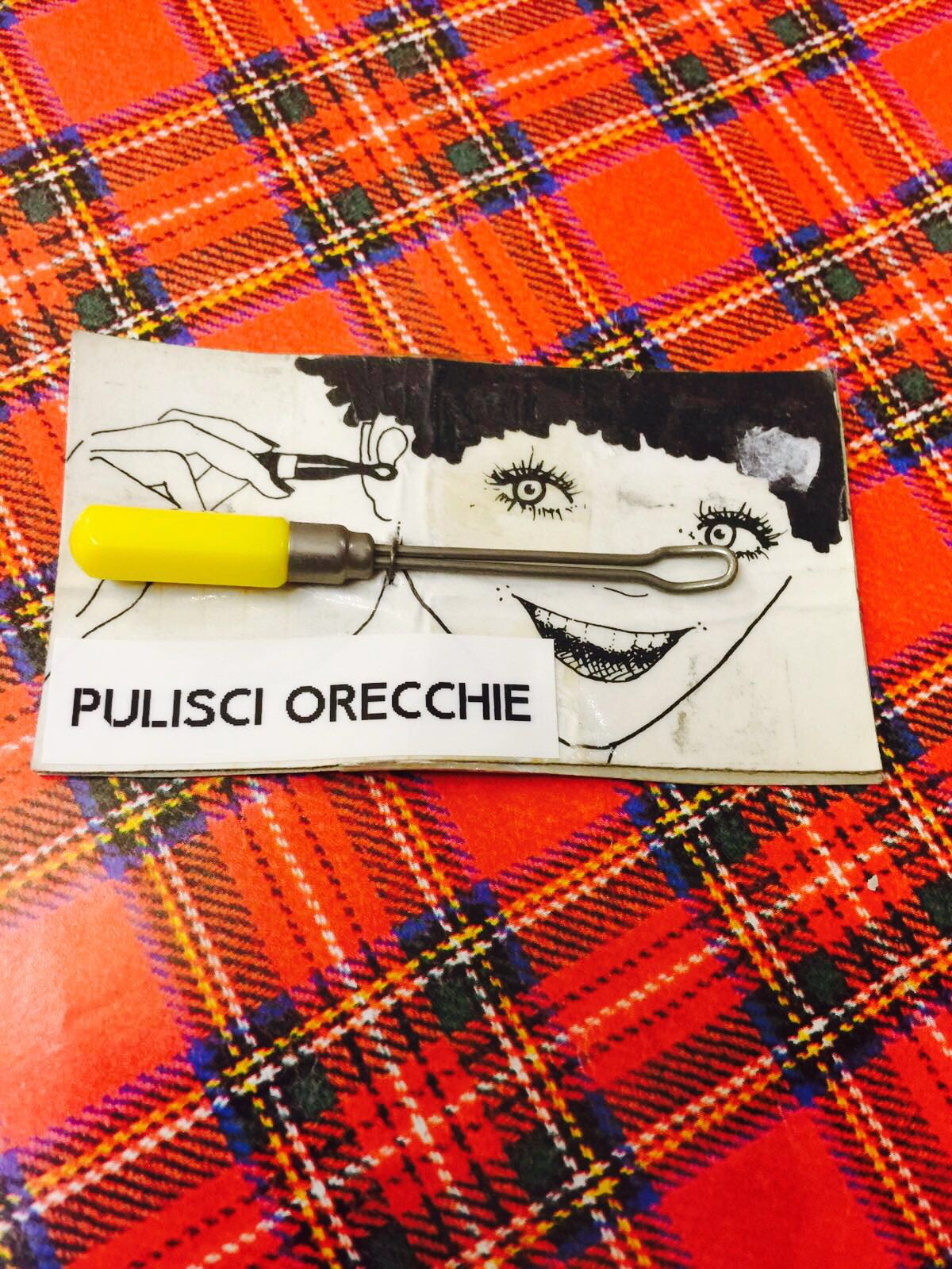 PULISCI ORECCHIE PULISCI ORECCHIE