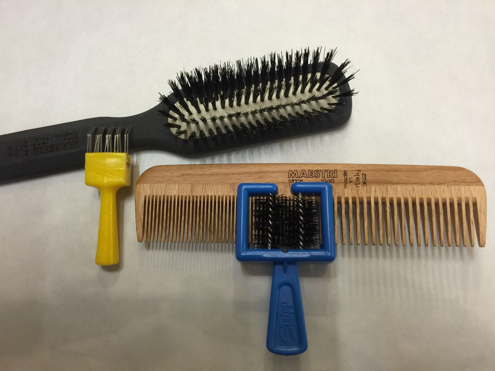 PULISCI-PETTINE E PULISCI-SPAZZOLA PULISCI-PETTINE E PULISCI-SPAZZOLA