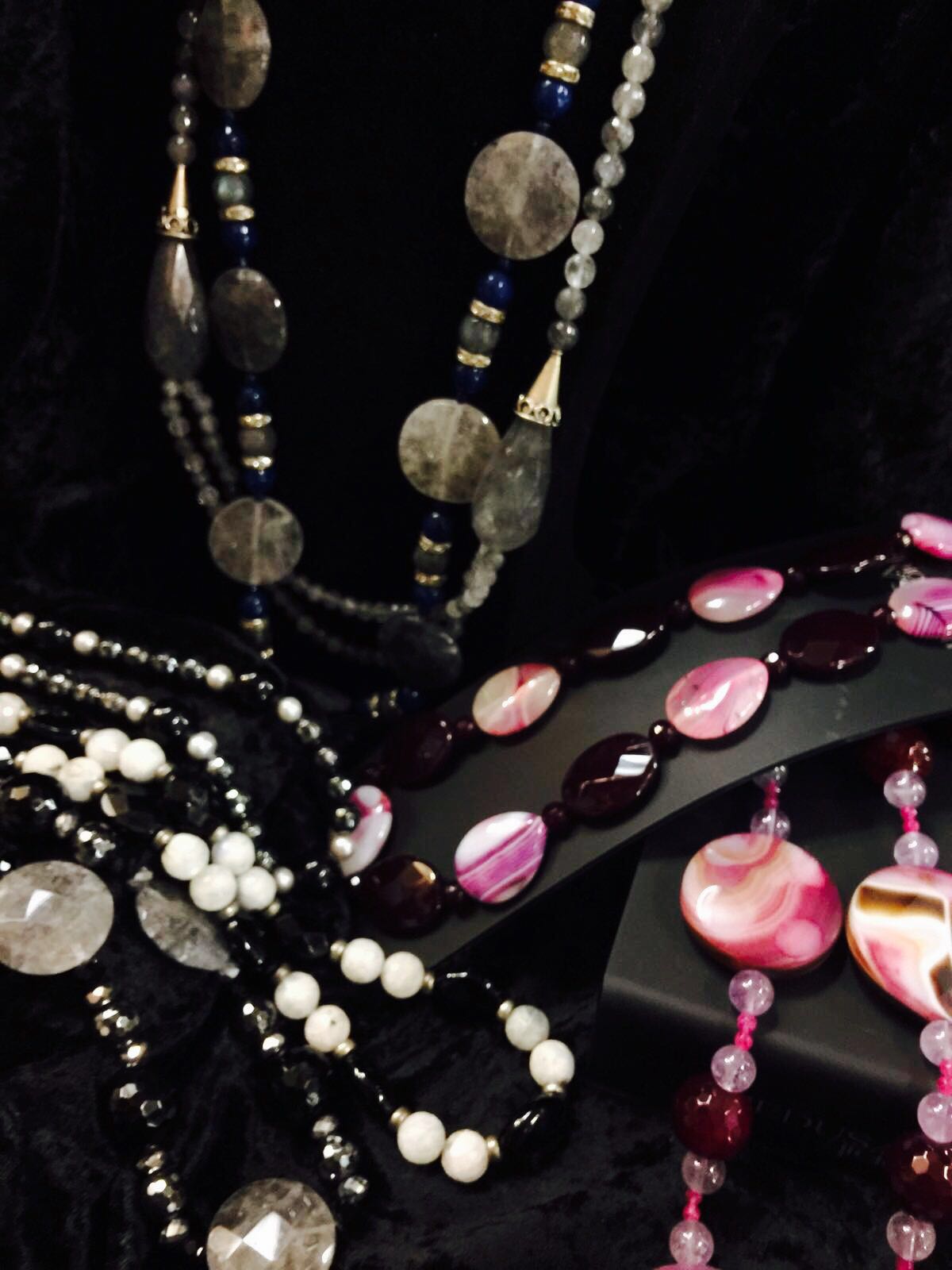 Collane di pietra dura