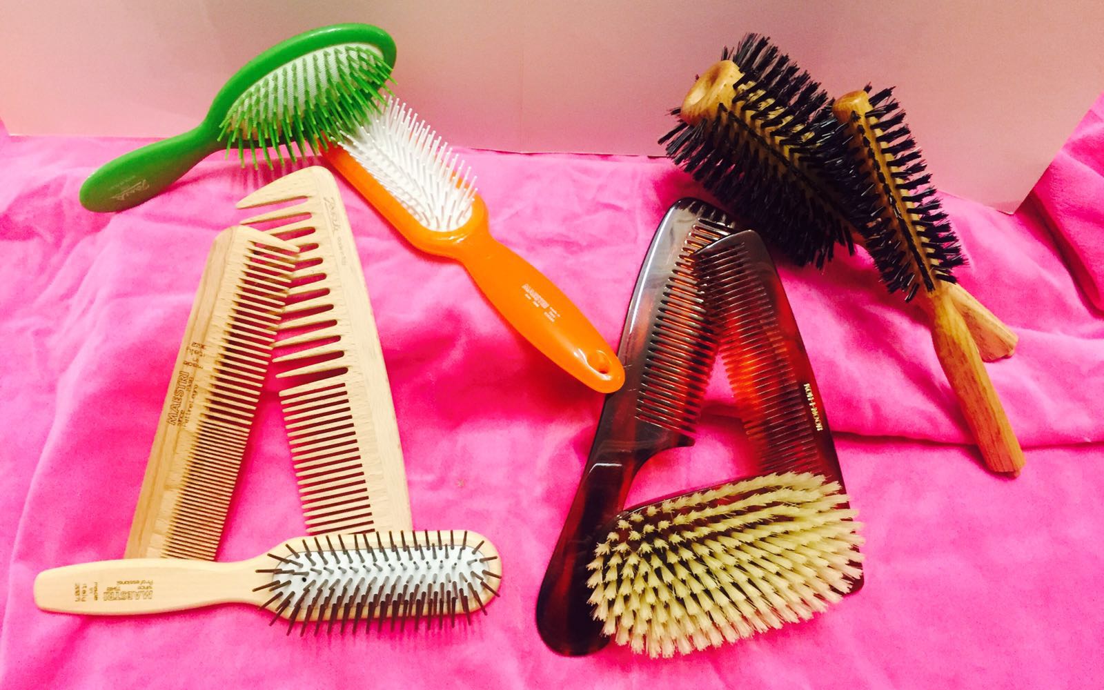 Spazzole e pettini Spazzole e pettini
