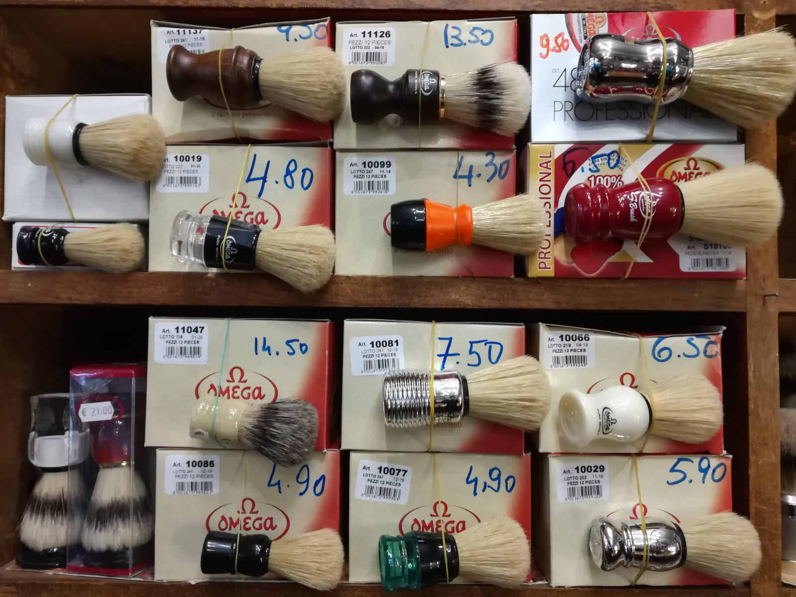foto set barba Pennelli in setola OMEGA