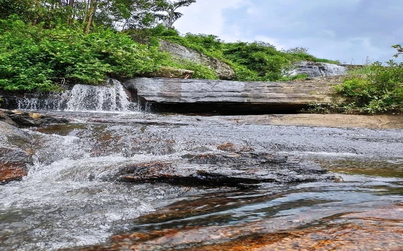 Kanthalloor Waterfalls