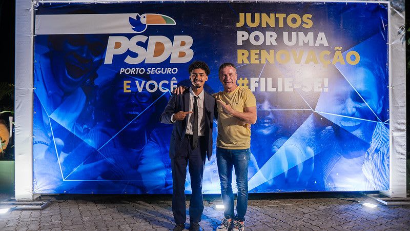 Encontro de filiação PSDB Porto Seguro reúne mais de 800 pessoas 92 Filiação PSDB Porto Seguro Luigi Rotunno (47)