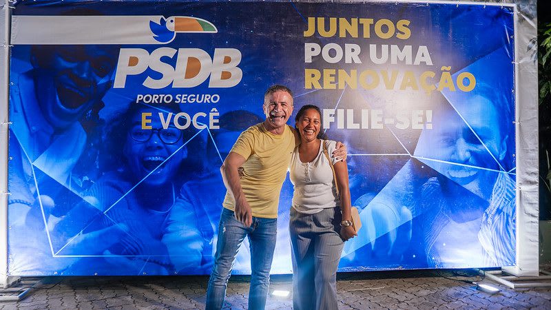 Encontro de filiação PSDB Porto Seguro reúne mais de 800 pessoas 66 Filiação PSDB Porto Seguro Luigi Rotunno (74)