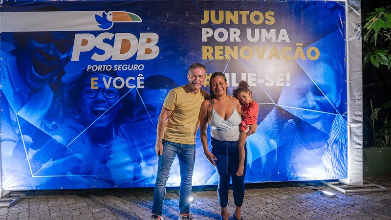 Encontro de filiação PSDB Porto Seguro reúne mais de 800 pessoas 69 Filiação PSDB Porto Seguro Luigi Rotunno (71)