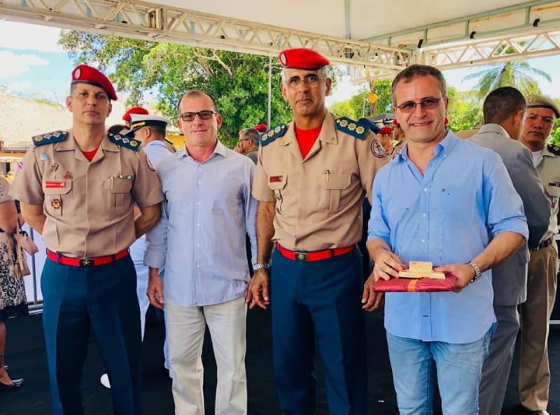 Luigi Rotunno apadrinha a 1ª turma de formandos do Corpo de Bombeiros de Porto Seguro/BA 1 paraninfo