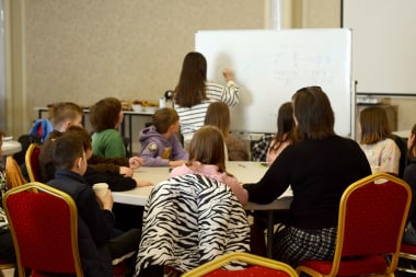 EU wil af van ‘gesegregeerd onderwijs’ voor Oekraïense kinderen