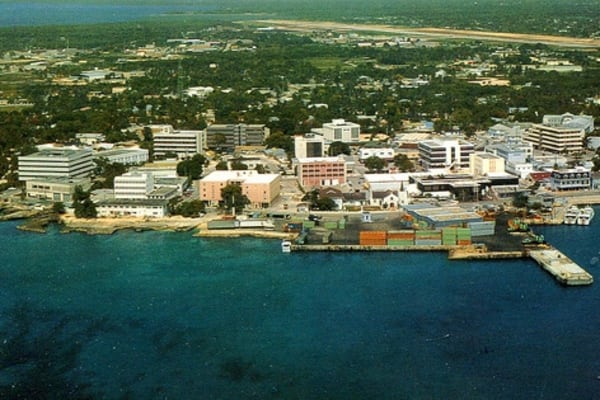 Fiscale experts: Kaaimantaks alleen volstaat niet tegen #LuxLeaks