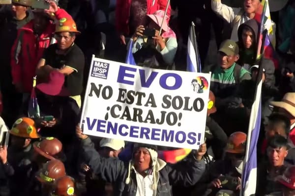 Wie bevrijdt Bolivia uit politieke chaos en hoogste inflatie in 40 jaar?