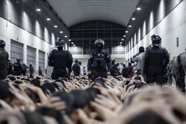 Hoe aantrekkelijk is het veiligheidsmodel van El Salvador voor de rest van Latijns-Amerika?