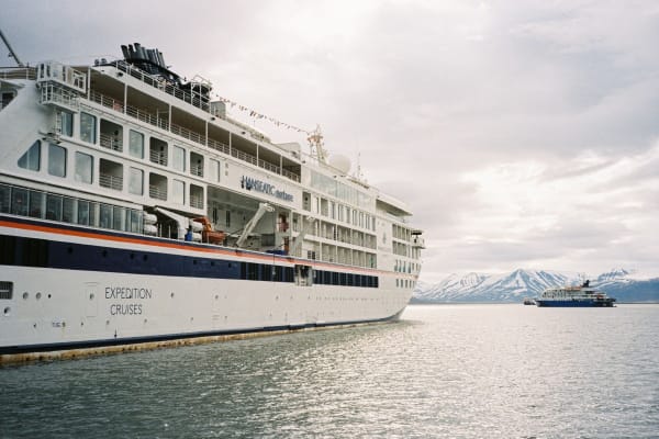 Noorwegen wil met toerisme zijn greep houden op Spitsbergen. Maar wat met de natuur?