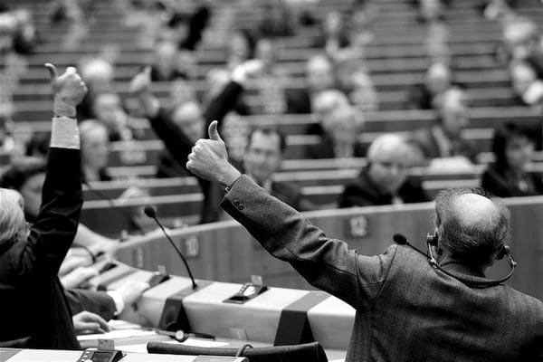 ‘Wie vandaag stemt met extreemrechts, verliest morgen het morele gezag om zich democraat te noemen’