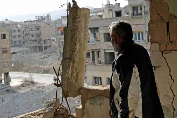 Eén jaar na de val van Assad leven teruggekeerde Syriërs in ruïnes