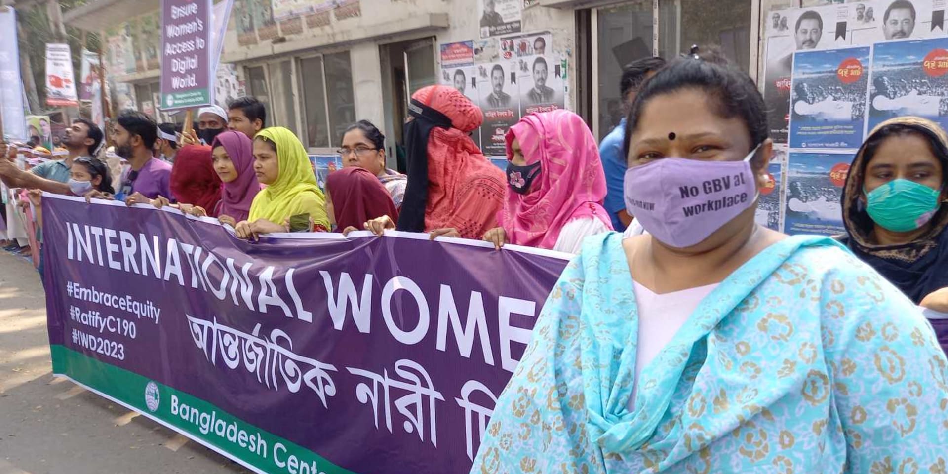 Vakbondsactiviste Kalpona Akter tijdens een protest voor vrouwenrechten in Dhaka, Bangladesh, 2013.