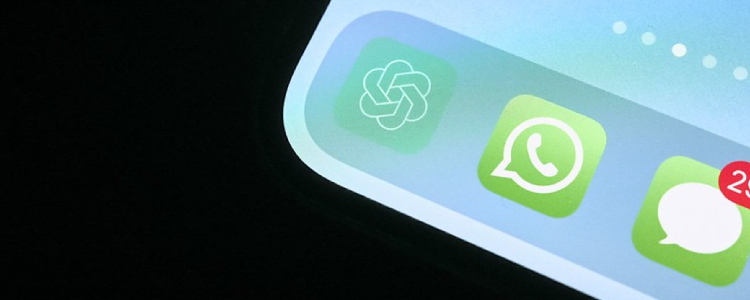 ‘Onder andere dankzij artificiële intelligentie en toepassingen als ChatGPT zal de hoeveelheid oppervlakkige informatie vermomd als journalistiek nog stevig toenemen.’