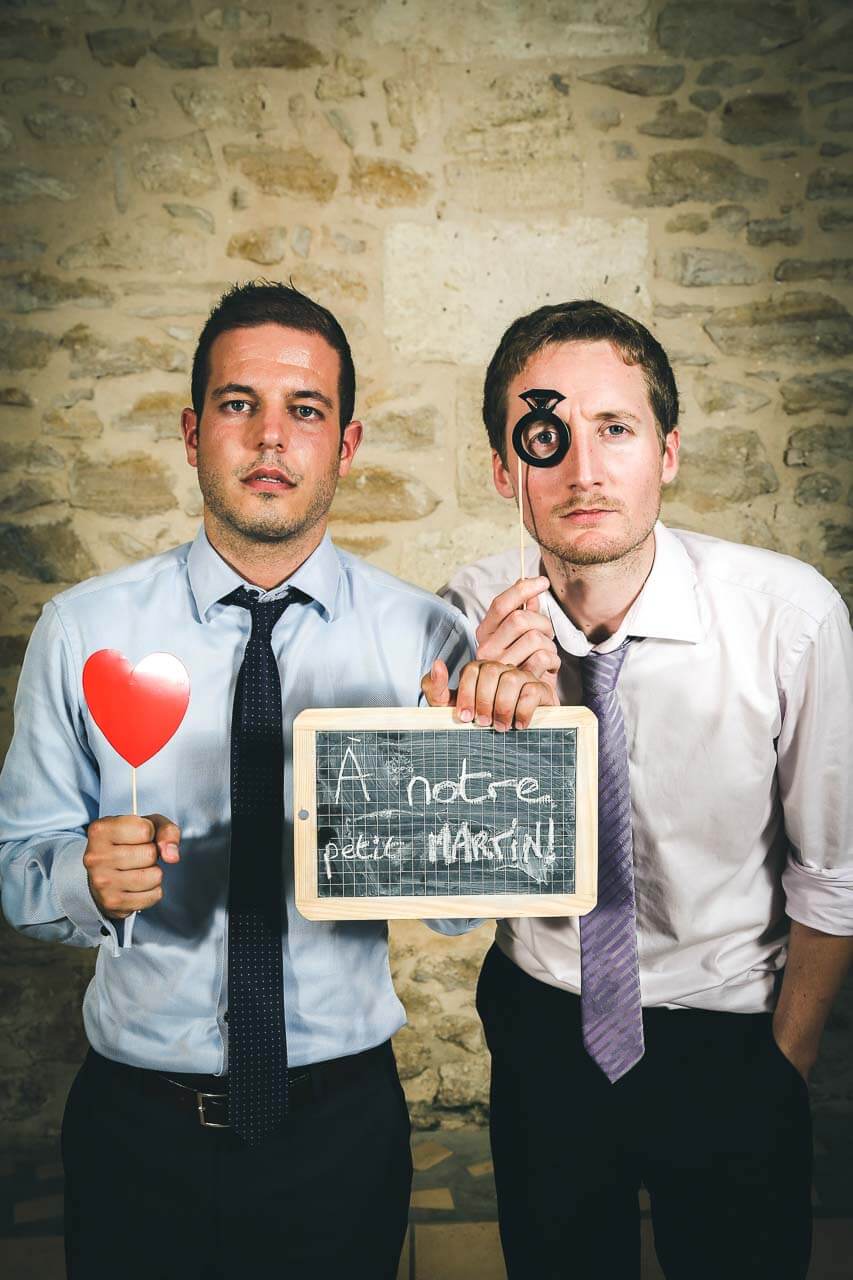 Prise de vue studio photo Photo Booth amis du marié photo décalé et original