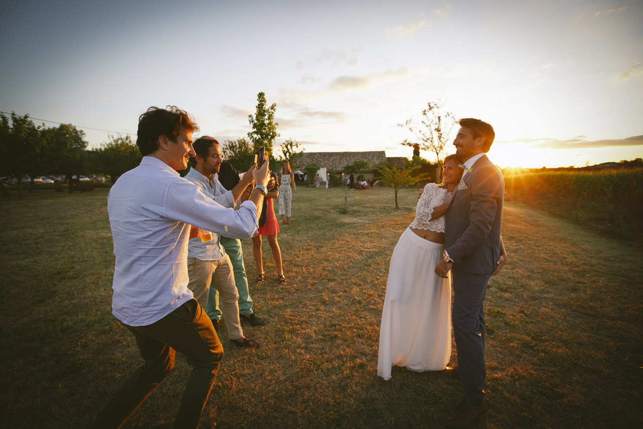 https://res.cloudinary.com/www-photographe-33-fr/images/v1608273909/Votre_Mariage_au_Grenier_des_Saveurs_Photographe_de_mariage_Bordeaux_Gironde_Aquitaine_17/Votre_Mariage_au_Grenier_des_Saveurs_Photographe_de_mariage_Bordeaux_Gironde_Aquitaine_17.jpg