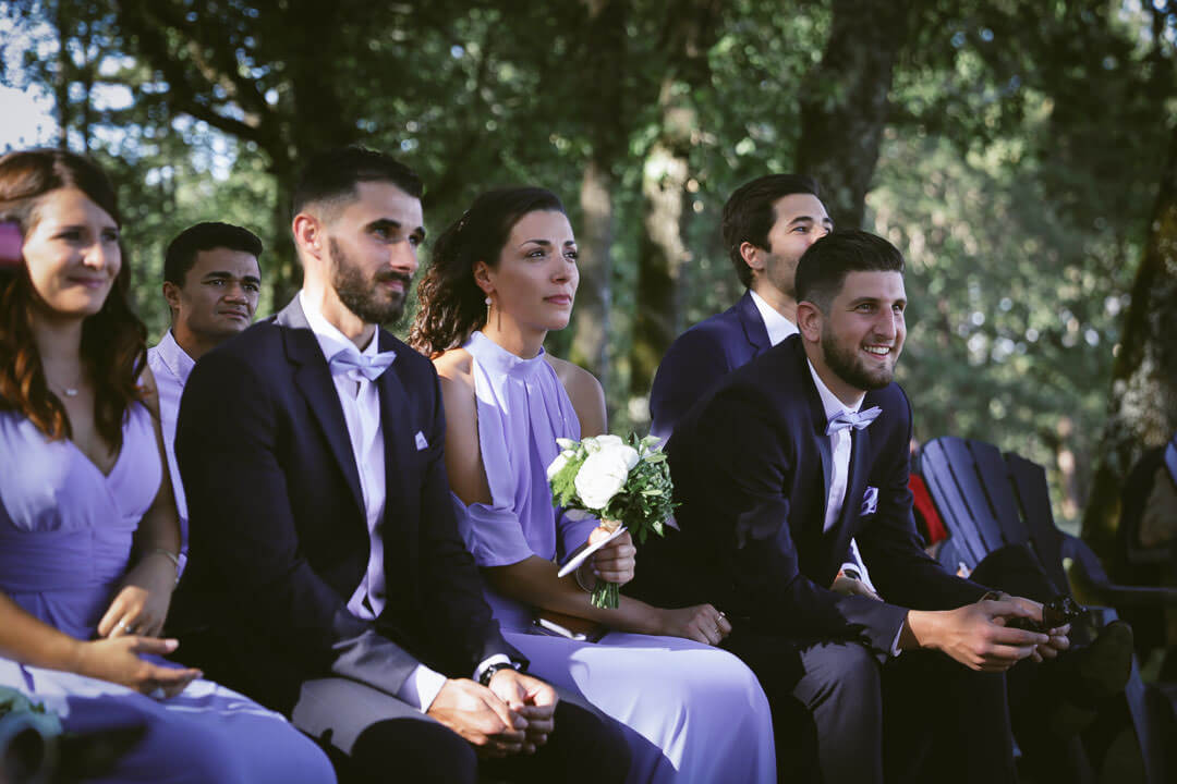 Photographe de mariage Villenave d'Ornon Bordeaux aquitaine Sud-Ouest chris-creation Christophe boury - détail des copains et des témoins pendant la cérémonie laïque