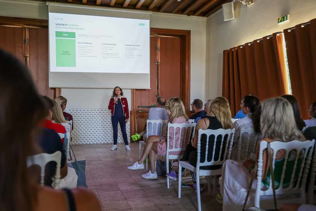 séminaire avec votre photographe professionnel sur Bordeaux la Gironde 33. séminaire Lacoste