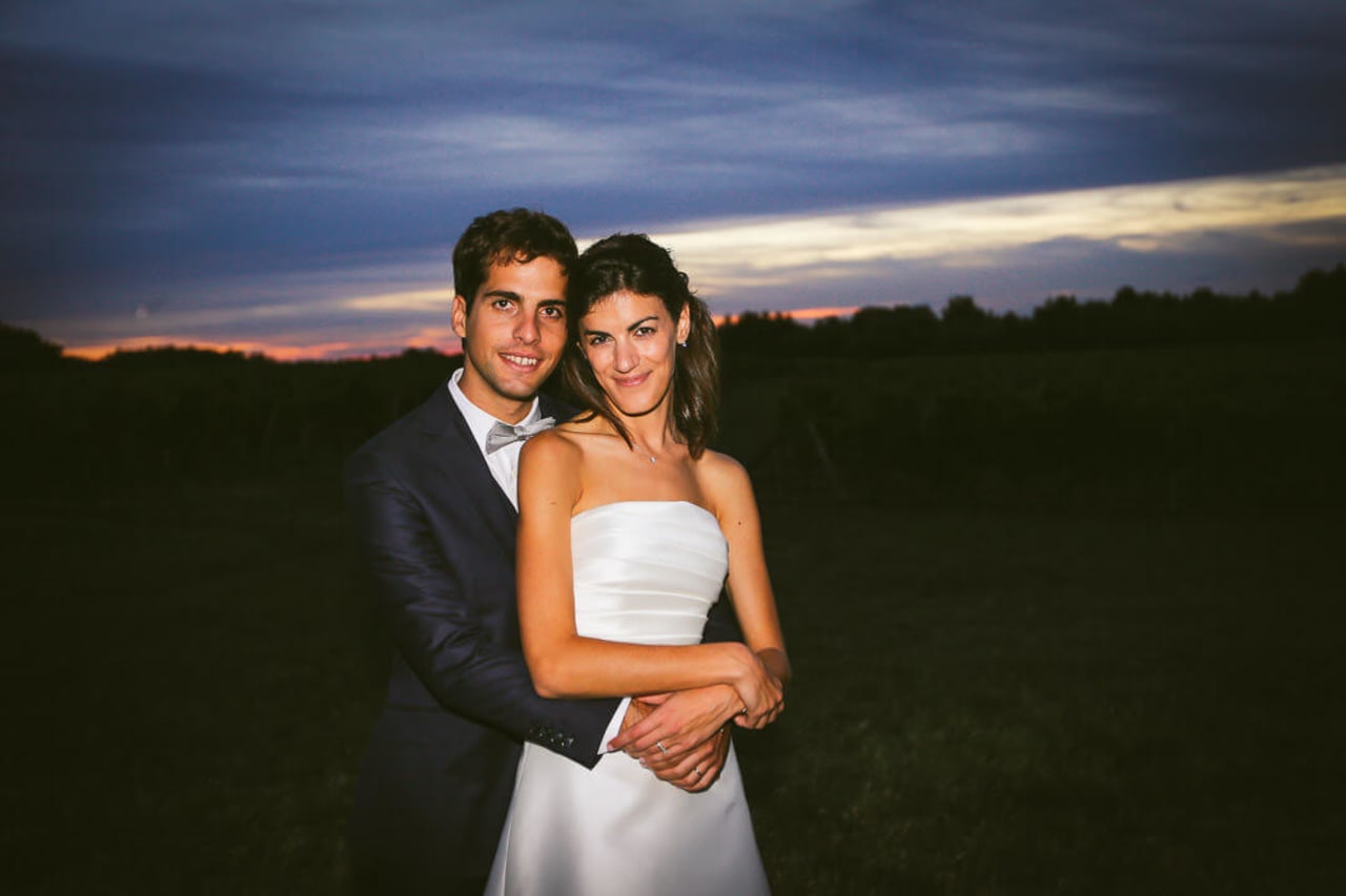 Mariage à Saint-Émilion-Château flojague-Christophe Boury-Aquitaine-Gironde-www.photographe-33.fr- sous un soleil couchant