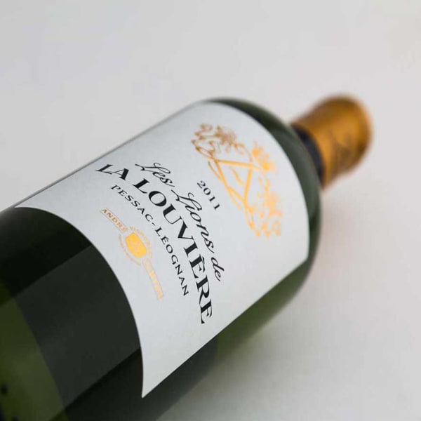 Bouteille de produits bouteilles château la Louvière lurton