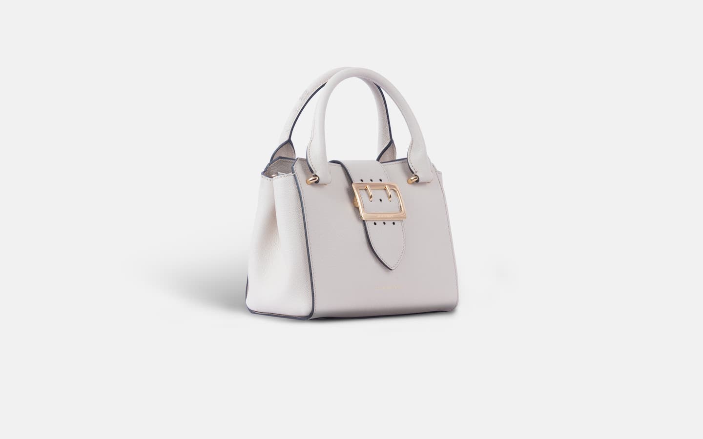 White High Design Burberry Handbag at Best Price in Mumbai