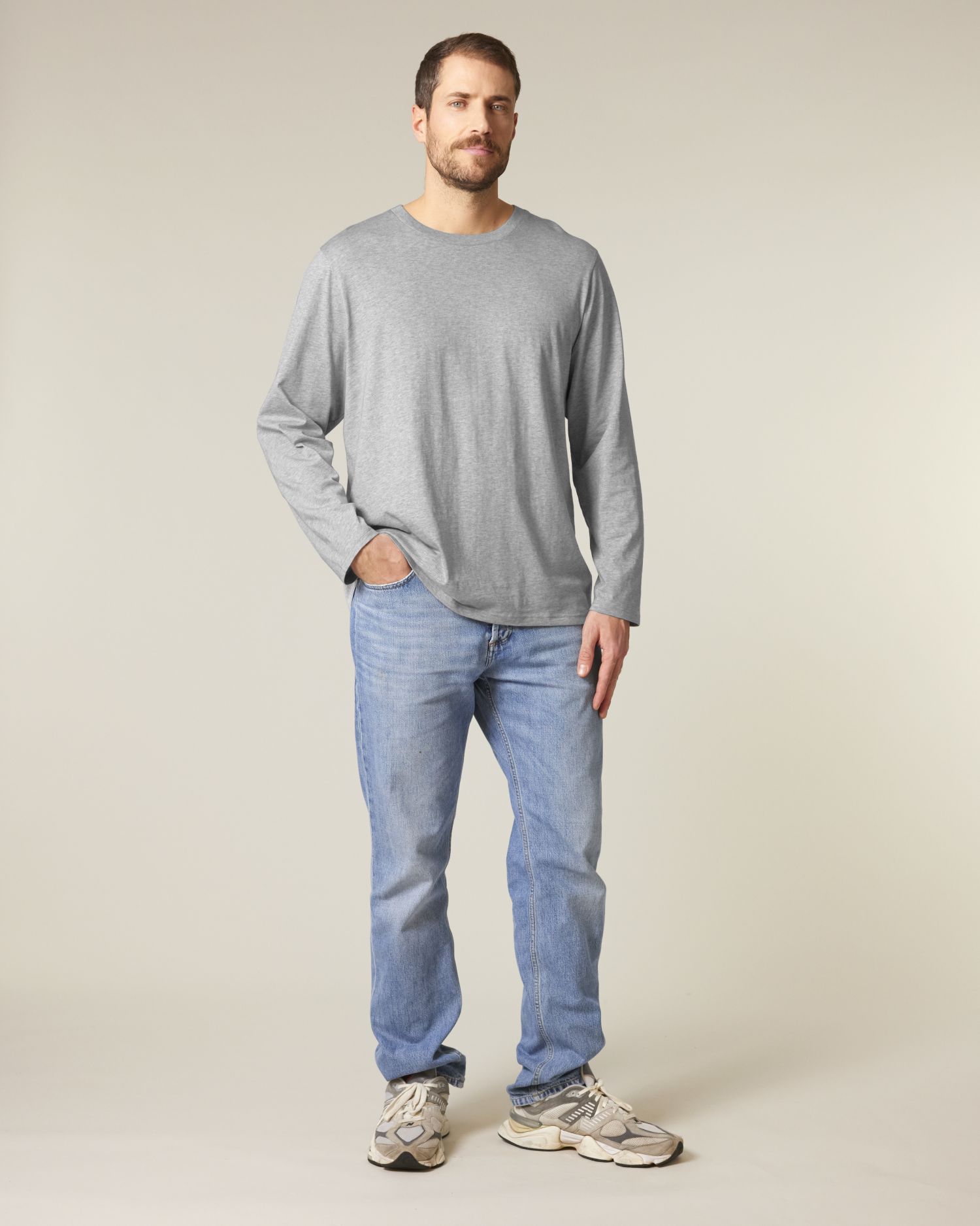 Picture of The unisex long sleeves t-shirt