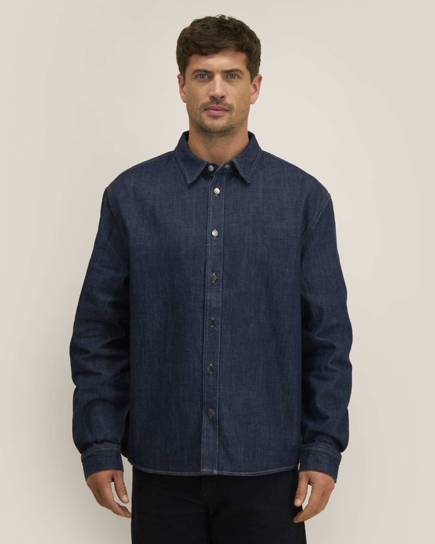 Palmer — Das Unisex-Denim-Overhemd