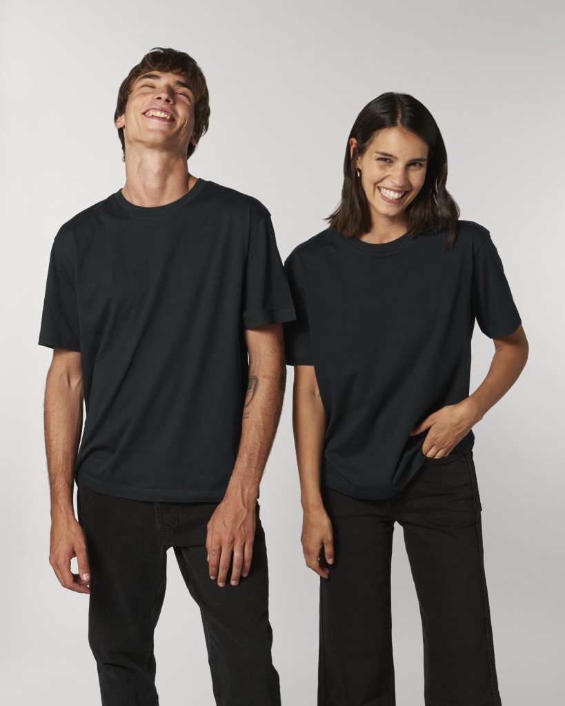 Black DFM1_STTU759_C002.jpg