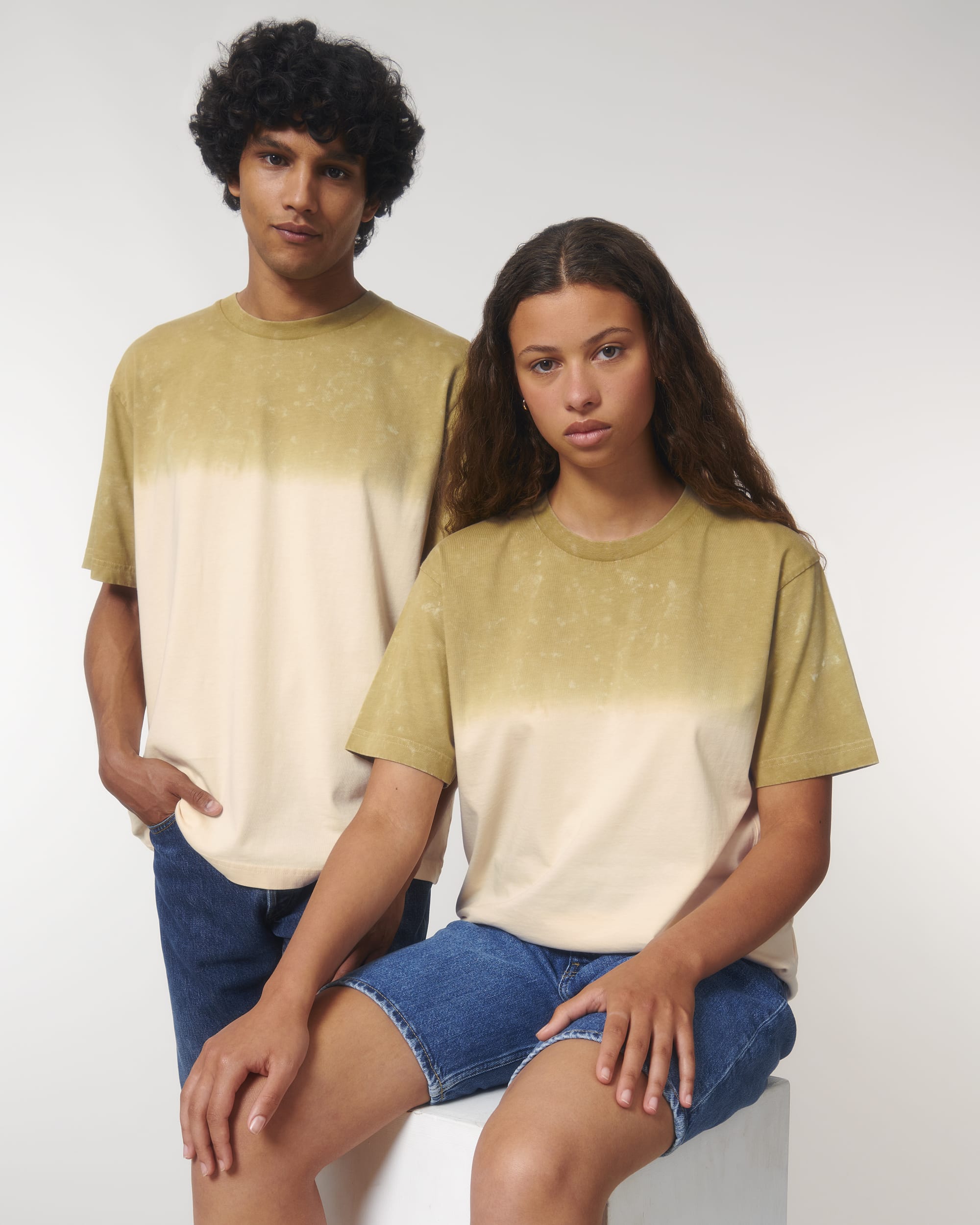 Aged Dip Dye Olive Oil DFM0_STTU097_C083.jpg