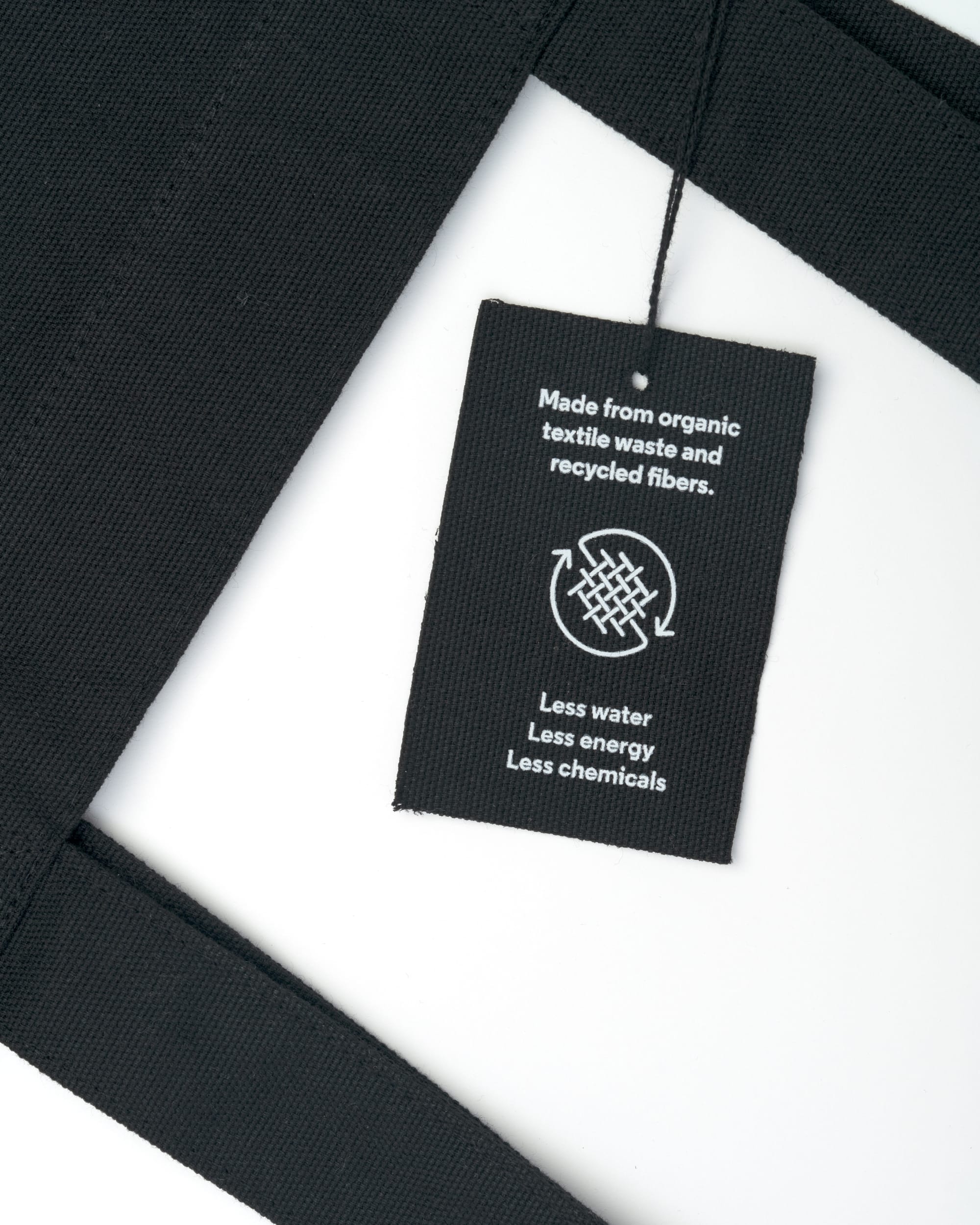 Black PFD0_STAU774_C002.jpg