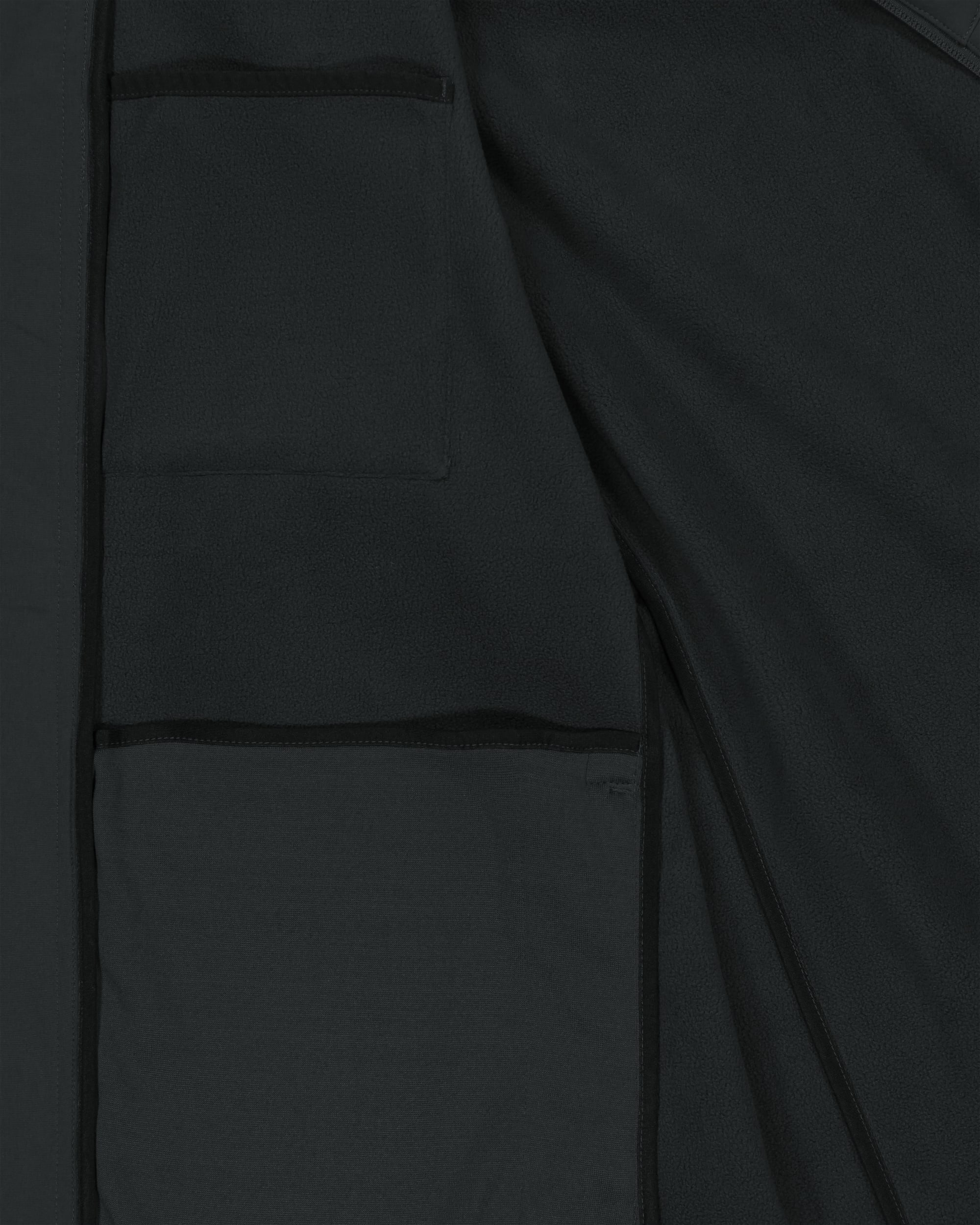 Black PFD1_STJM167_C002.jpg