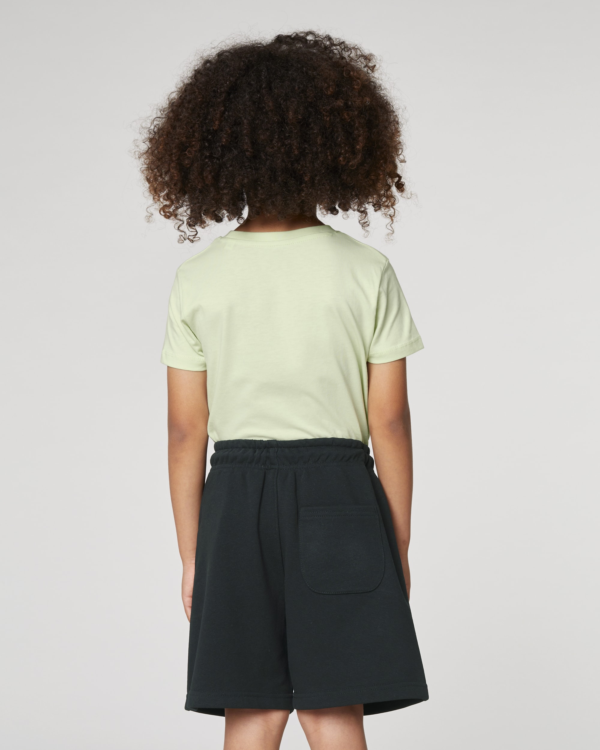 Black SBM0_STBK102_C002.jpg
