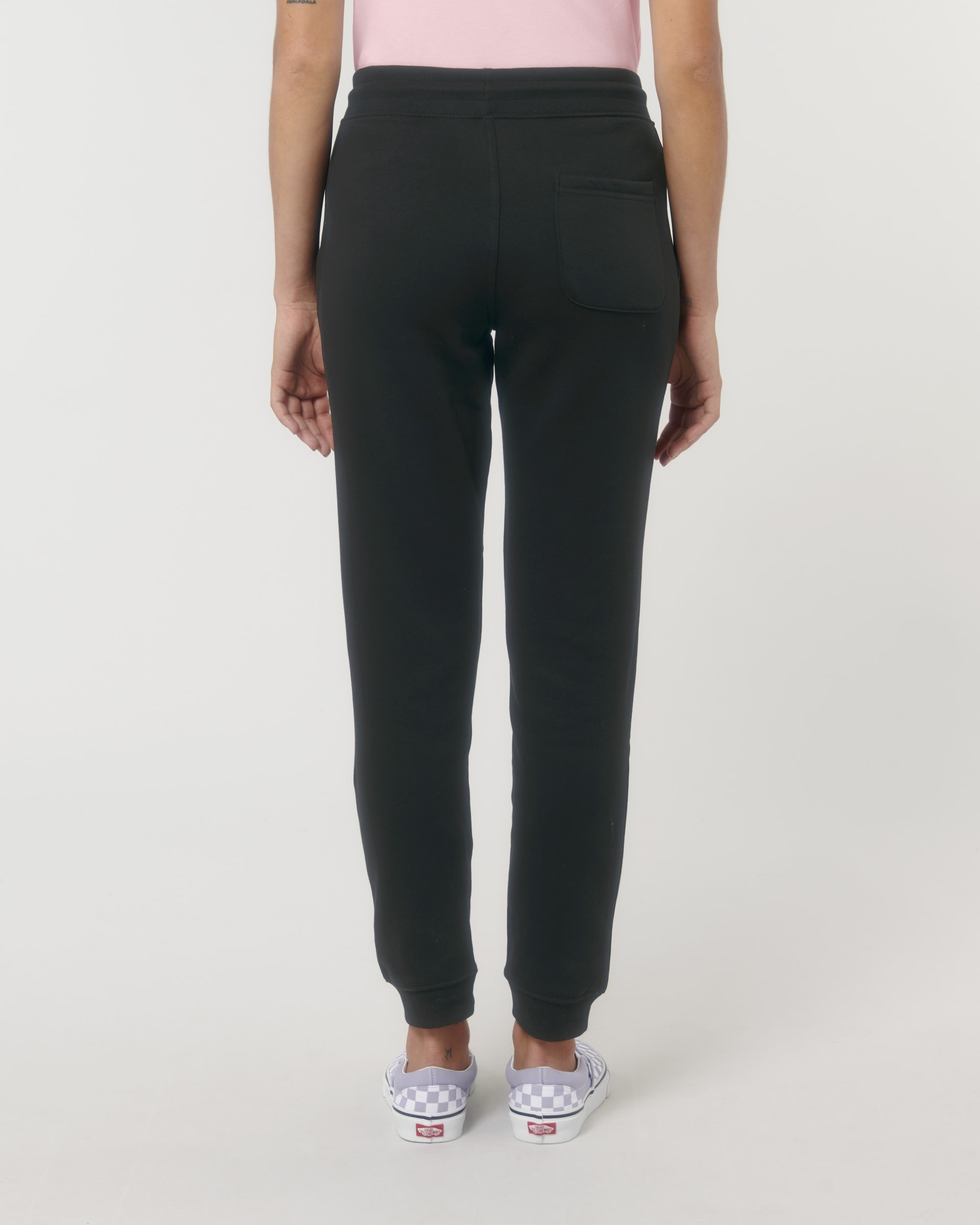 Black SBM5_STBM569_C002.jpg