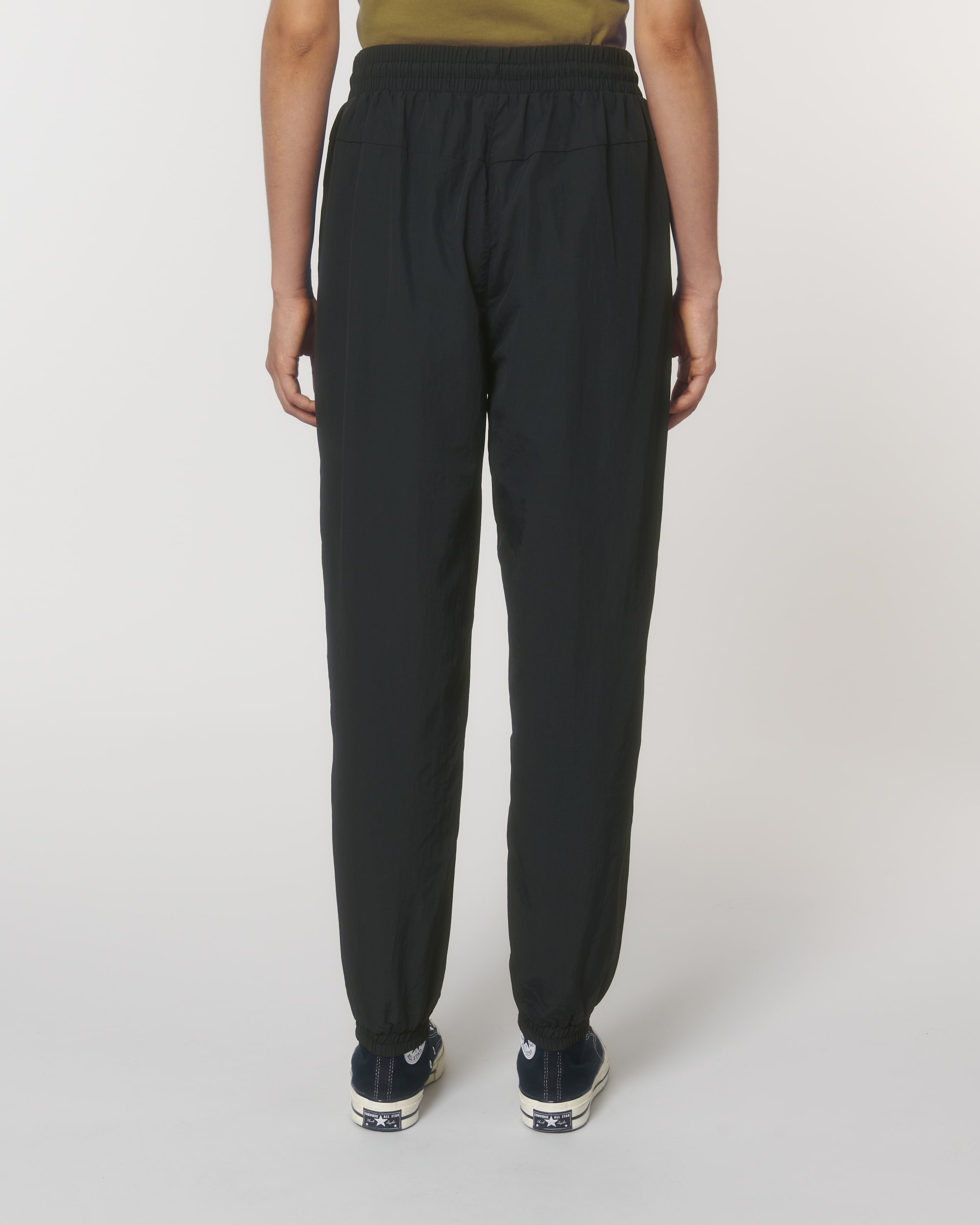 Black SBM5_STBU876_C002.jpg