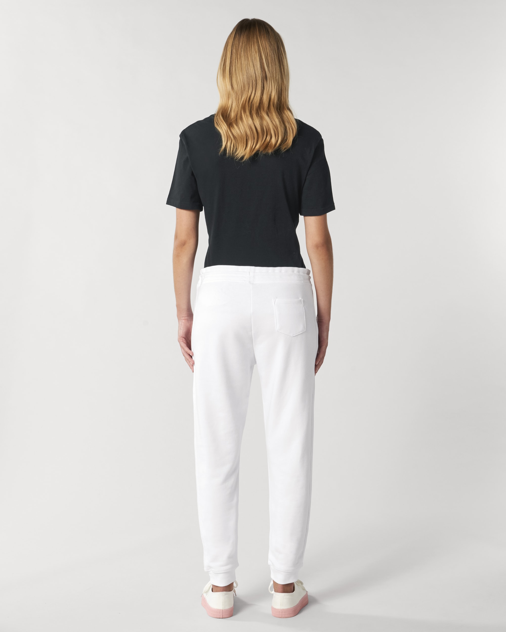 White SBM5_STBW129_C001.jpg