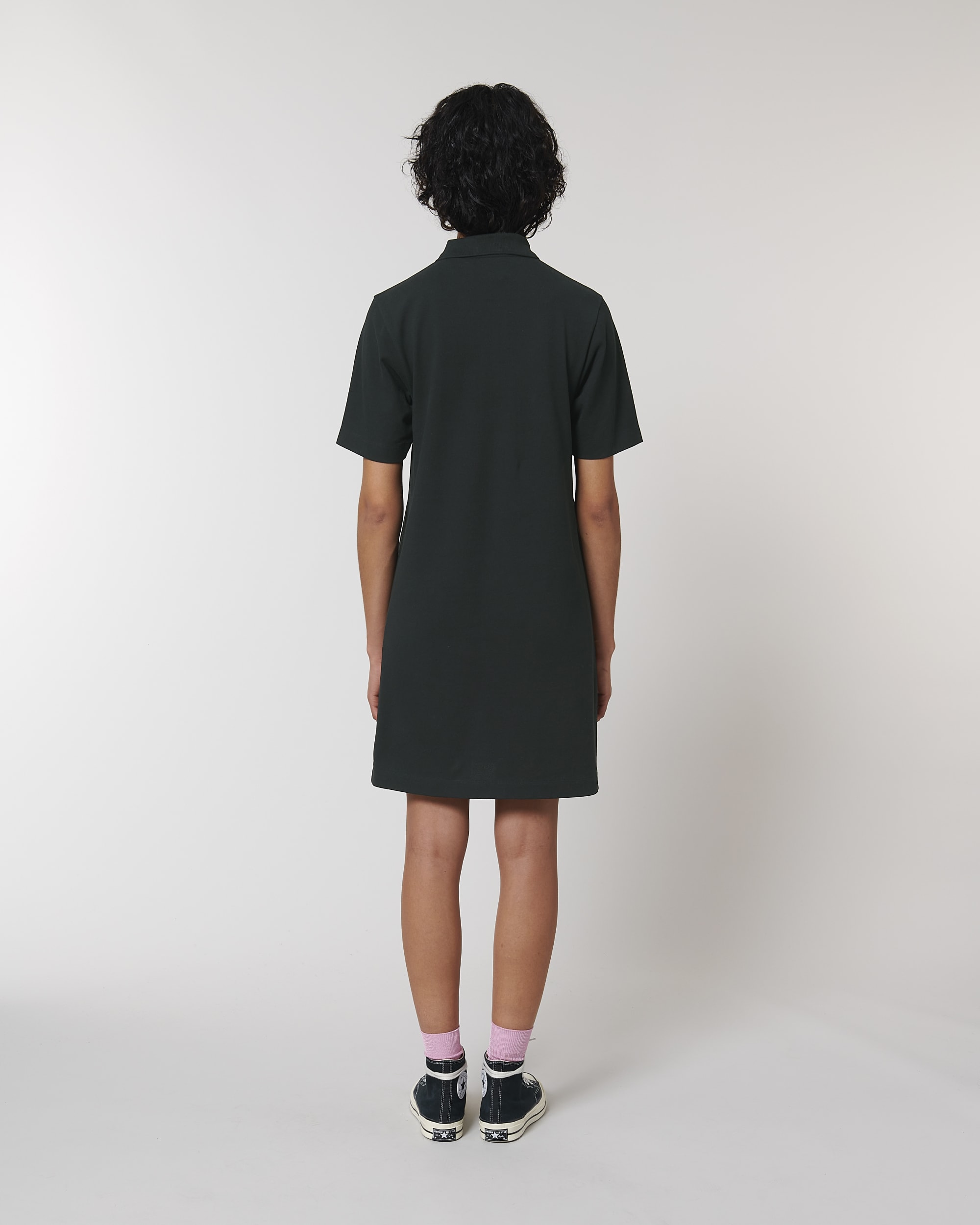 Black SBM5_STDW162_C002.jpg