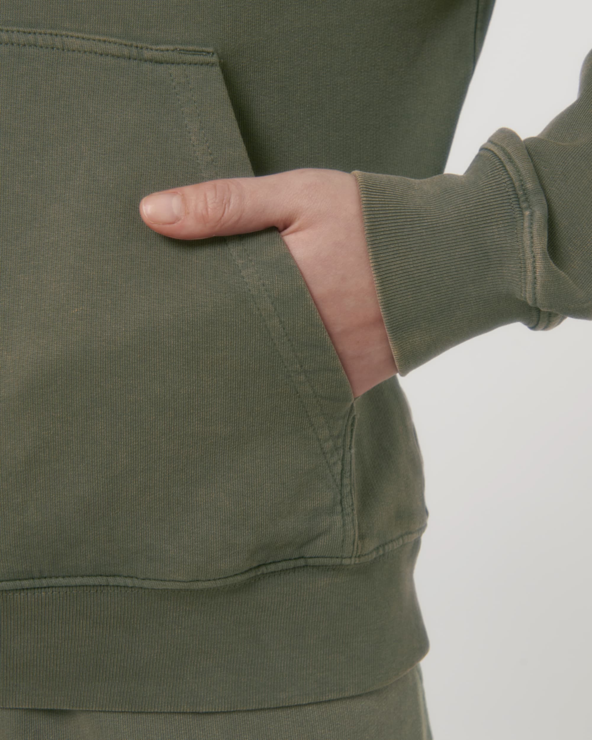 G. Dyed Khaki SFD0_STSU040_C109.jpg
