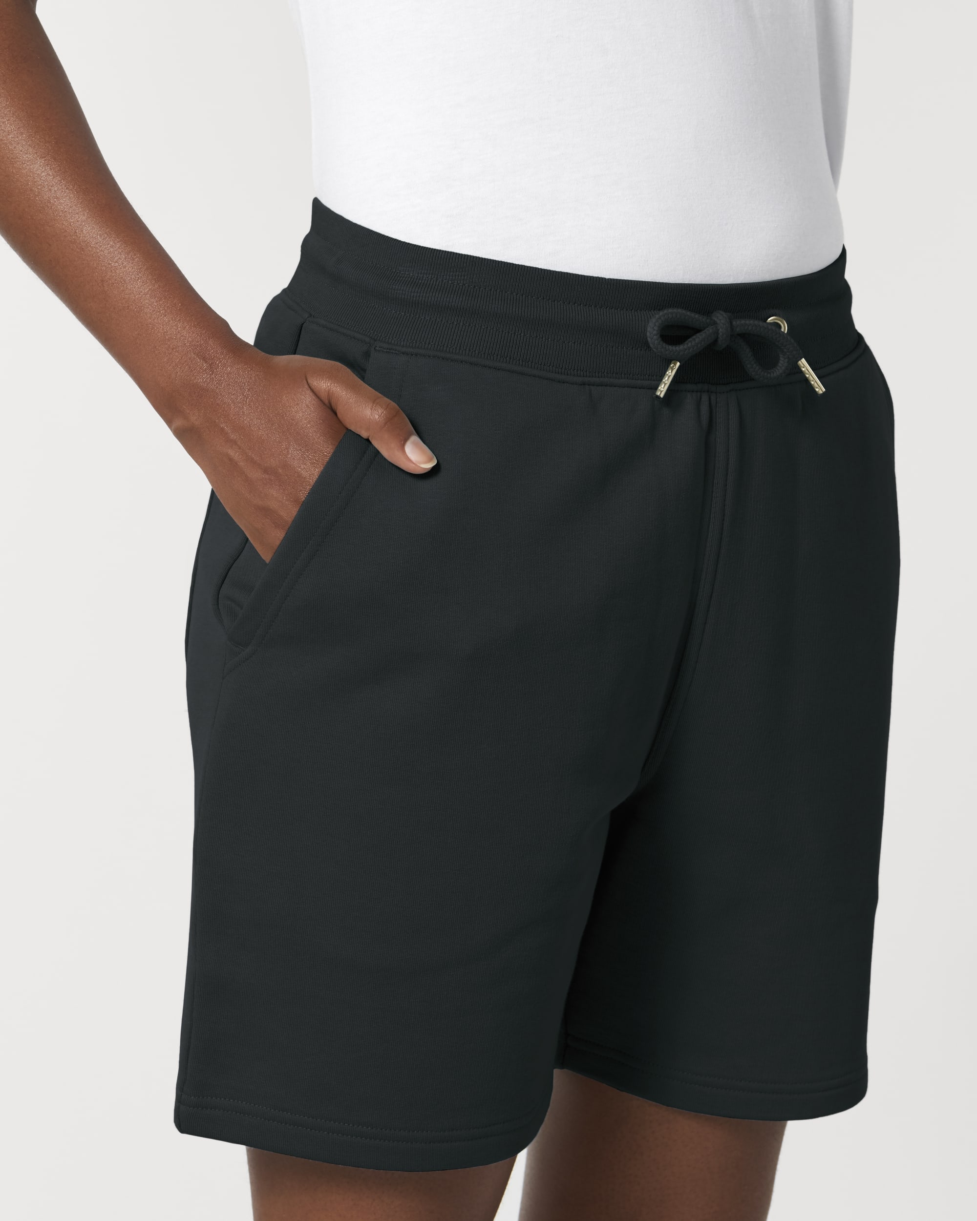 Black SFD5_STBU578_C002.jpg