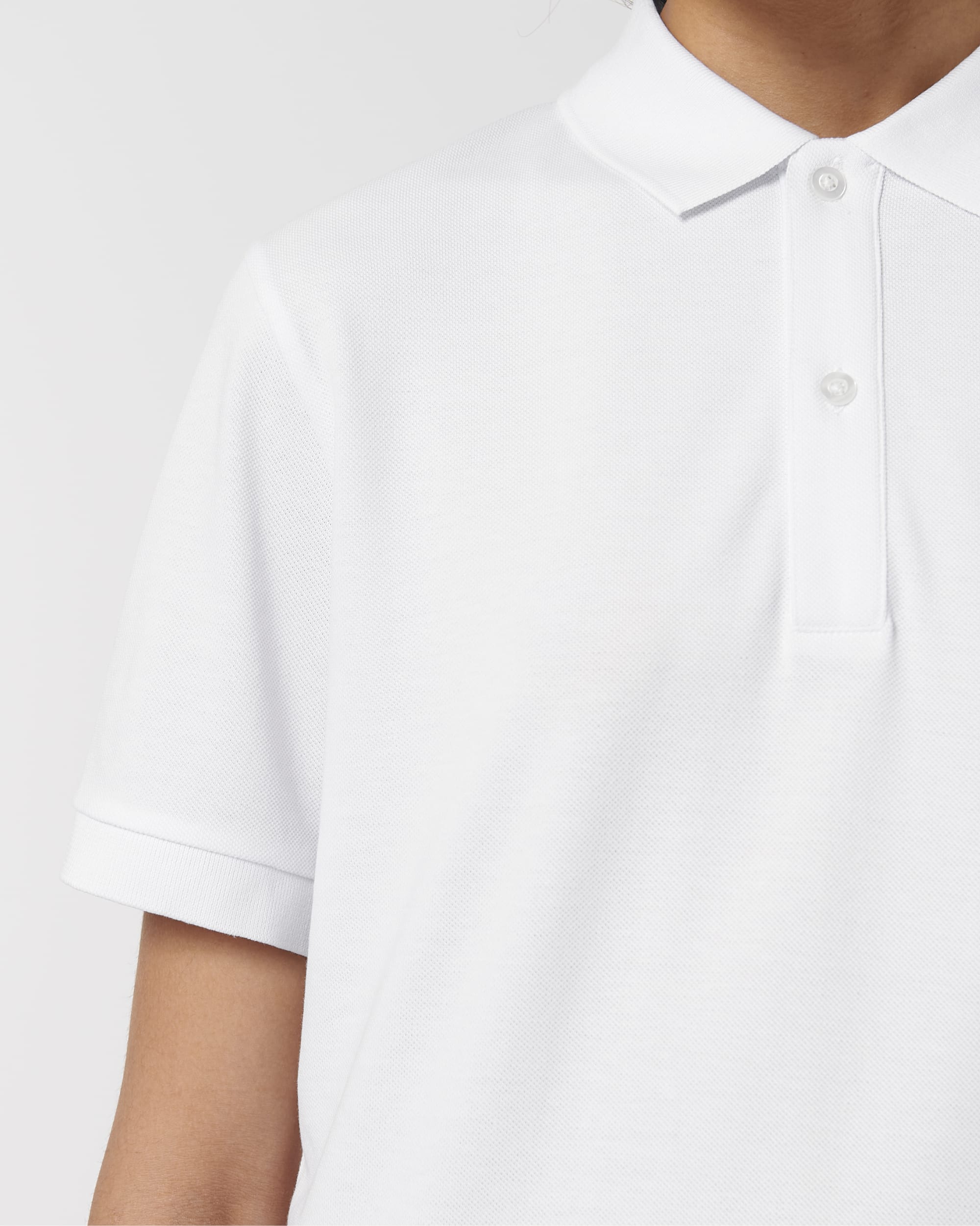 White SFD6_STPU331_C001.jpg