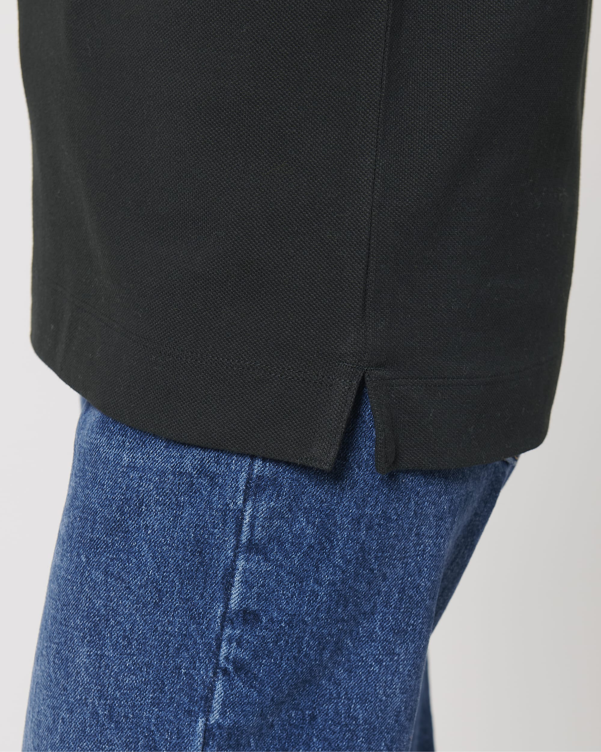 Black SFD7_STPU331_C002.jpg